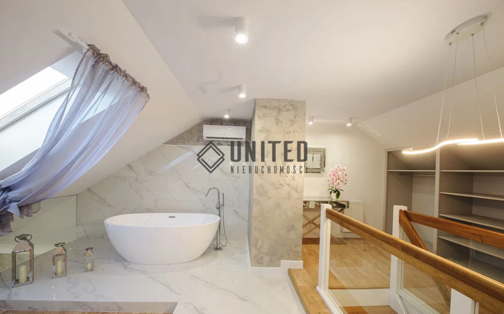 Mieszkanie Sprzedaż  Wrocław-Krzyki Parafialna 8