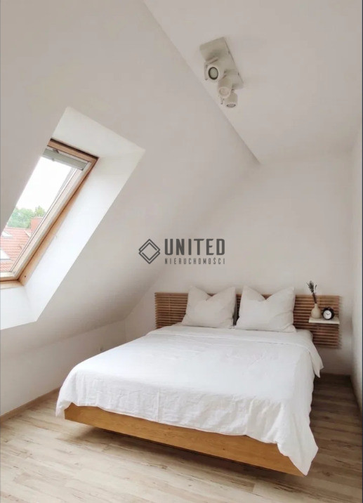 Mieszkanie Sprzedaż  Wrocław-Krzyki 8
